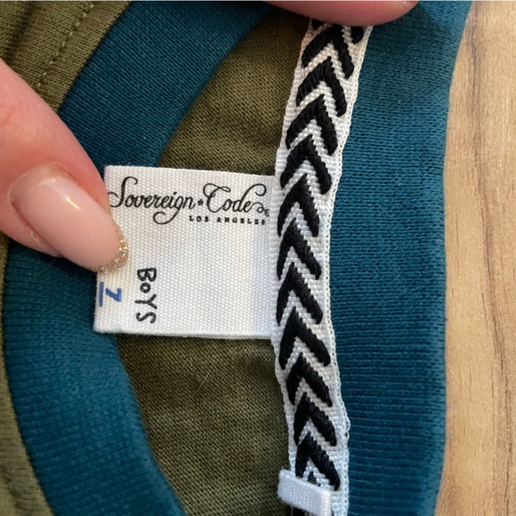 Sovereign Code boys shirt (7) - Picture 2 of 2